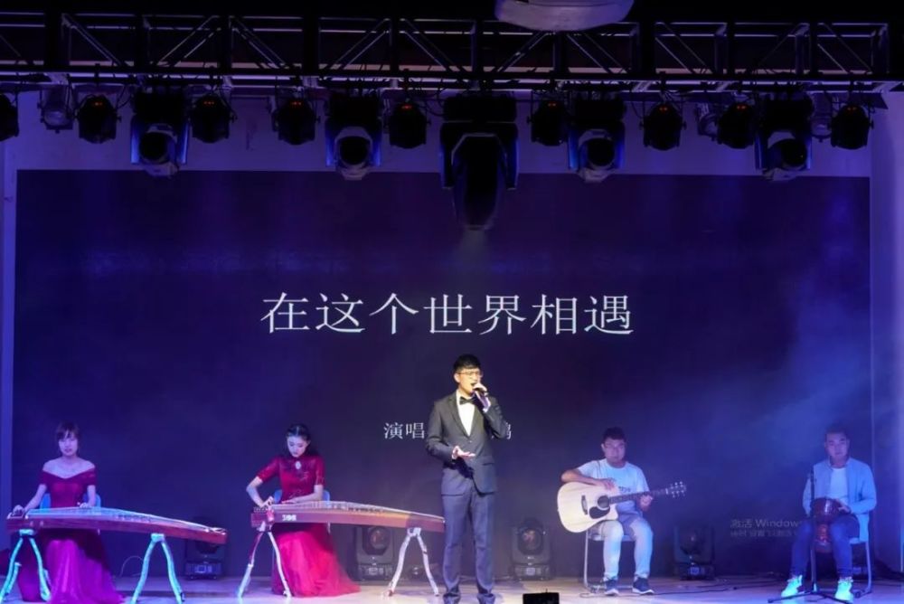 话剧《孔雀东南飞》