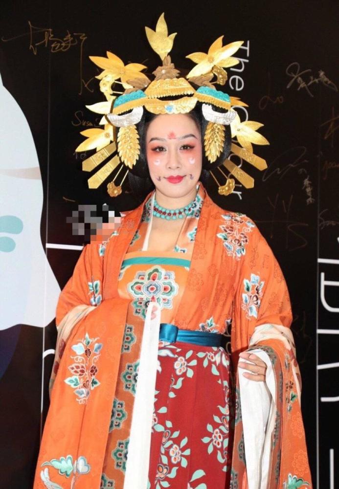 钟丽缇真神,高精度还原唐朝杨贵妃肖像,太有勇