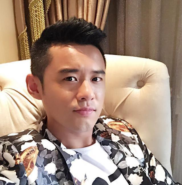 1 / 4高昊,1981年8月4日出生于黑龙江省齐齐哈尔市,中国内地影视男