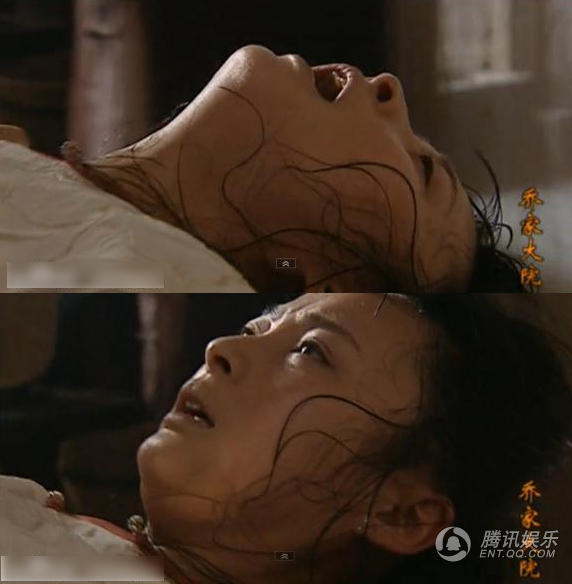 在《乔家大院》中蒋勤勤生孩子辛苦至极,汗水把头发打湿,黏在脸上.