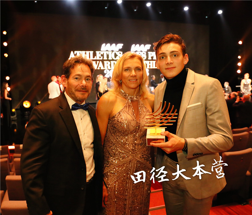 马拉松天王吉普乔格荣膺2018世界田径最佳男