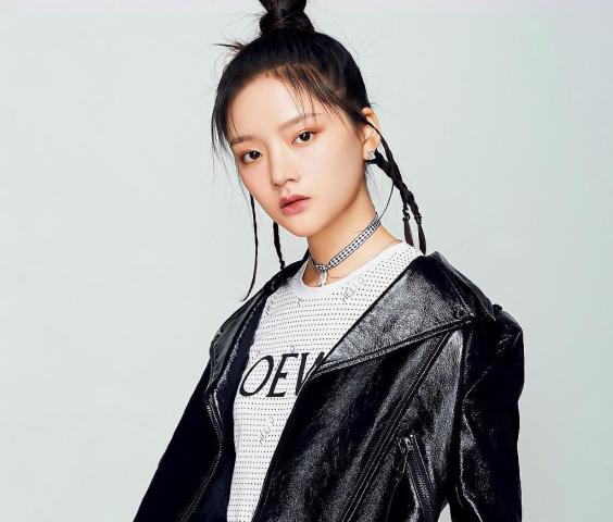 以为易遥长发就很美了?当她扎了顾森湘同款脏