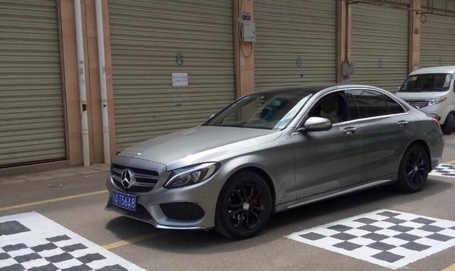 买一辆奔驰c200一共要多少钱说出来你别不信