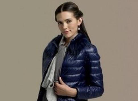 女人买羽绒服,就挑这5种经典颜色,省钱又显嫩