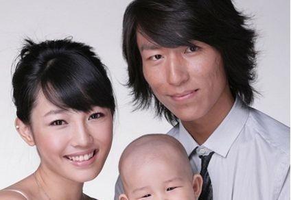 陈羽凡被抓后,元宝"喊话"8个字,听哭白百何,儿子承受了太多