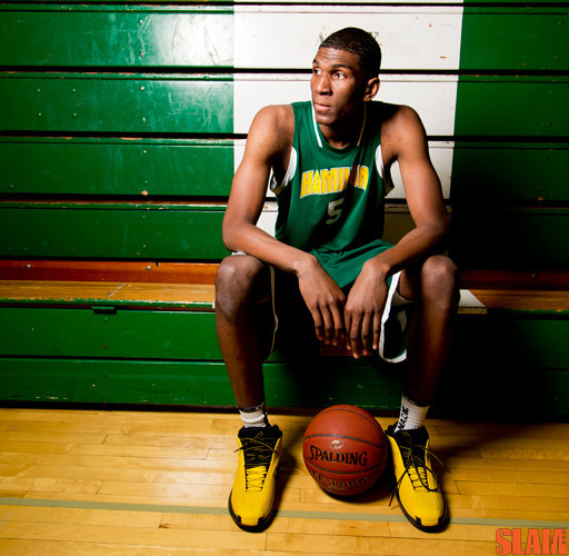 卢尼高中球衣将被母校退役 勇士大闸曾是州篮