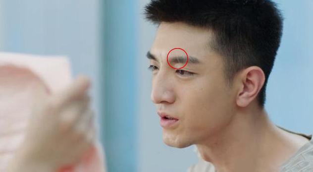 倾城时光 厉致诚眉毛上的疤痕 是剧情需要还是真的受伤 腾讯网