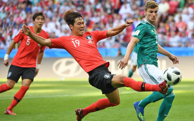 футбол в китае. футбол чемпионат китая. футбол в китае. шанхай шэньхуа. футбол чемпионат китая.