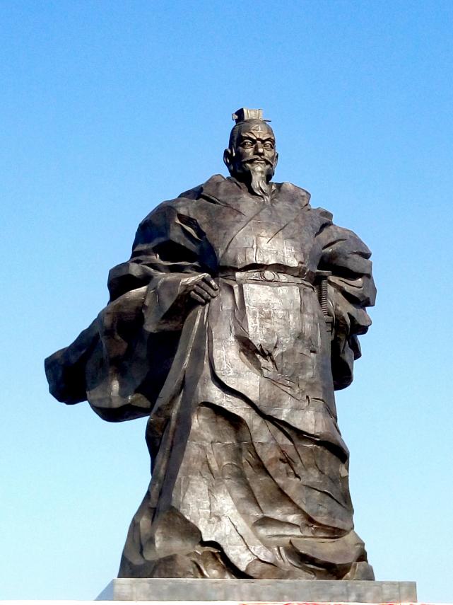 是刘邦老乡,秦朝的时候他跟哥哥周苛一同担任泗水狱卒,后来刘邦在沛县