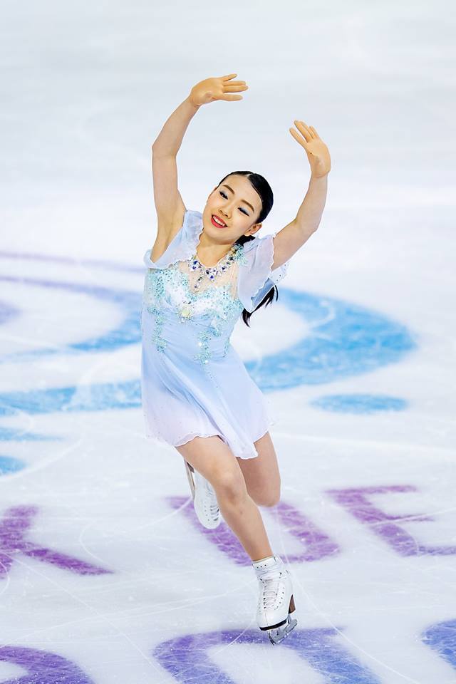 纪平梨花短节目破世界纪录大奖赛总决赛力压扎吉托娃居首