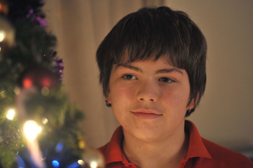 洛克比空难遗孤收到千万信托基金,却表示只希望换回自己的父亲