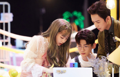 《明星大侦探》第六案,谭松韵调侃撒贝宁,尬到