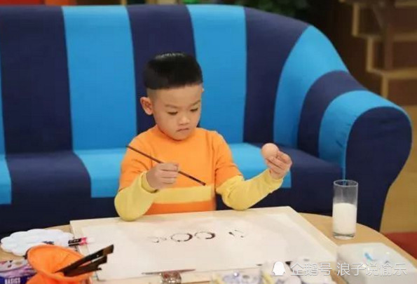 "大头儿子"扮演者王浩宇琴棋书画样样精通,竟还是一名武林高手