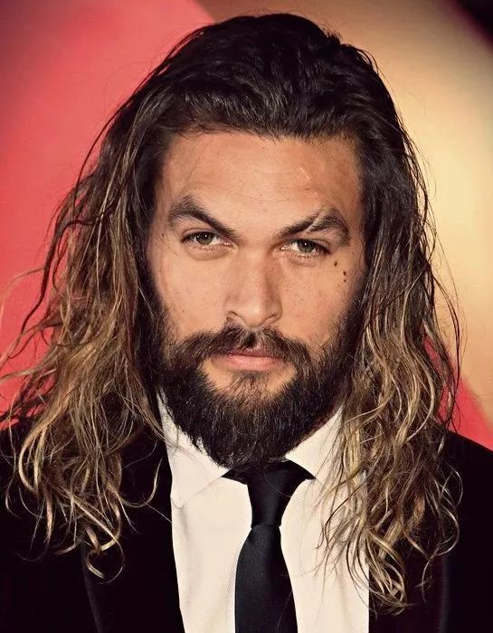 演的角色多是肌肉发达的硬汉,身高193cm,身材壮硕,海王的扮演者jason