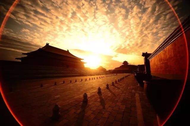 萨洋|老外辞职500强，10年爆改中国山沟30栋老宅，造福一整个村庄！