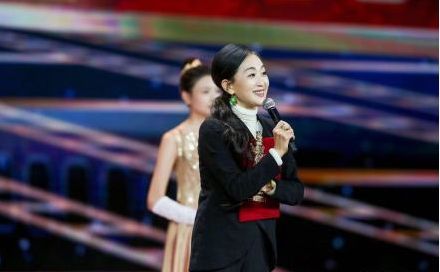 威实力捅刀子《复联4》发布预告;吴京华表奖拿