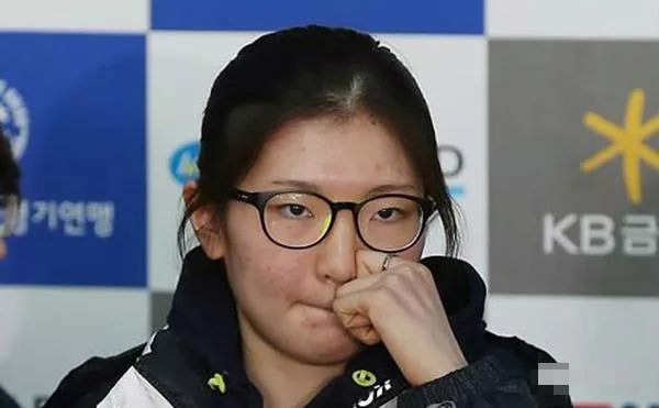 今年一月,韩国短道速滑队爆发严重冲突,沈石溪竟然被教练赵宰范殴打.