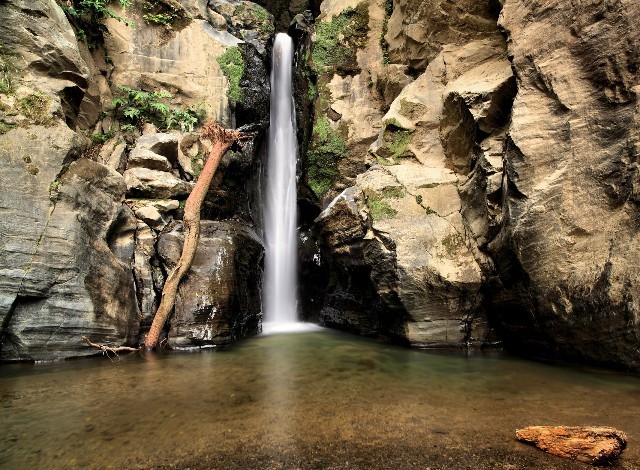 看完想哭心好累的说说,经典有内涵,总有一句适
