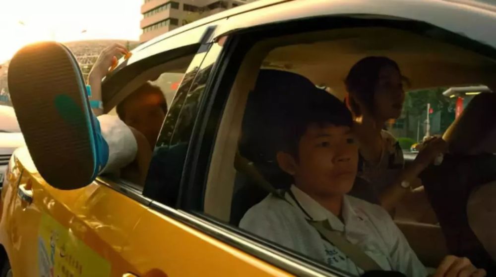 丈夫去世,妻子发现保险受益人却是另外一个男