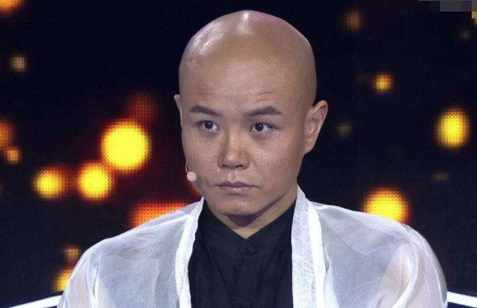 曾在节目中醉酒失控爆粗口,更讽刺金星是"太监",如今沦为路人