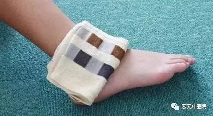 崴脚会引发猝死?黄潮桐院长接受东莞电视台采