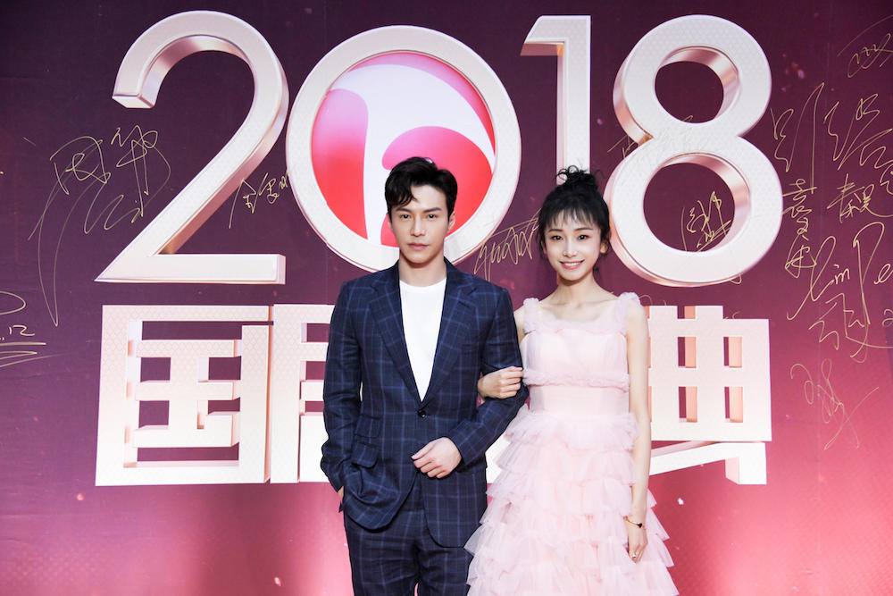 "大嘴猴cp"再同框!王冠逸与姜梓新互动甜度满分 宛如王子与公主