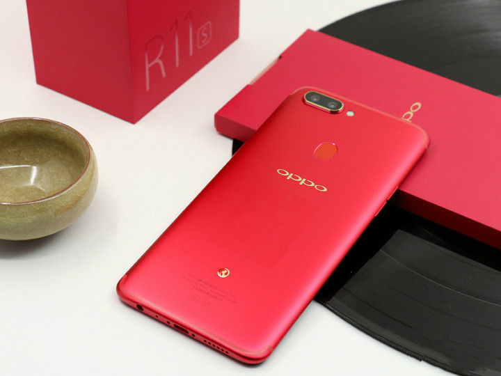 OPPO R17系列新年版官宣,12月17日,中国红+