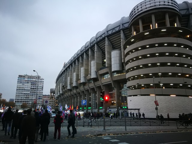 迷不屑淘汰赛战利物浦 客队主帅获媒体掌声祝