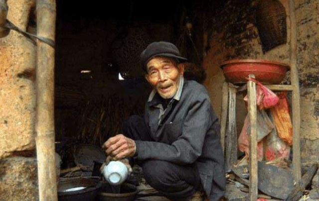 老农常说早起三光,晚起三慌,这三光和三慌分