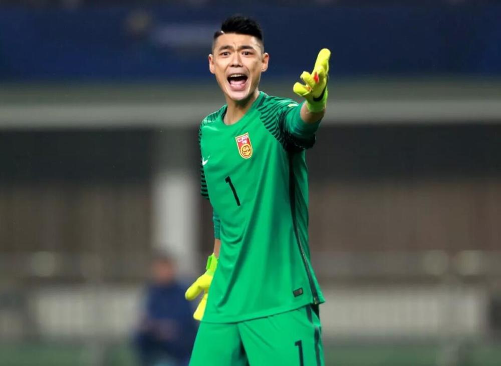 国门曾诚希望赶上亚洲杯为了祖国我会倾尽所有