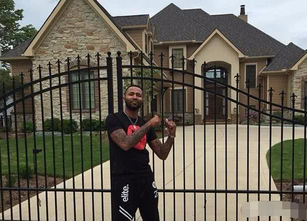 NBA球员被换到另一个球队后是租房是买房子