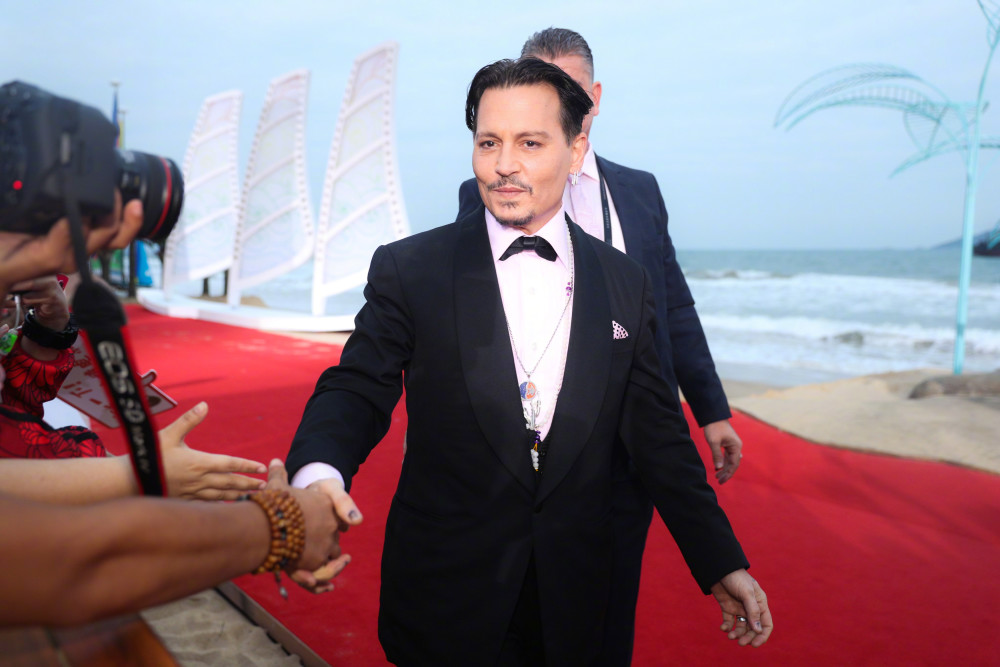 海南电影节获奖名单出炉,众星亮相红毯,朱茵一