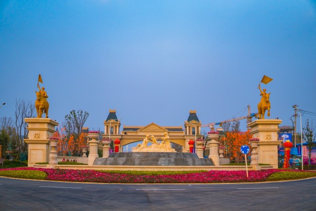 武汉恒大科技旅游城实景图