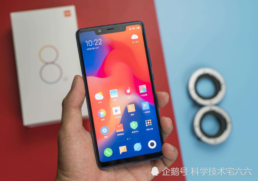 全球首款骁龙855手机上手,"性价比"比小米8还要高?