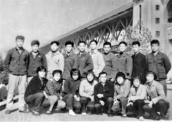 浙江游泳为何这么强?60年积淀和传承 罗雪娟孙