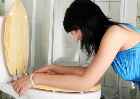 艾滋携带者近千万,不论男女,吃饭3种前兆,