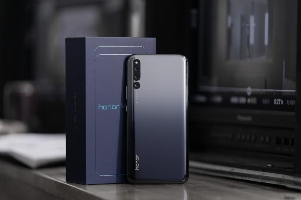 相差四百元,华为Nova4与荣耀Magic2,谁更值得