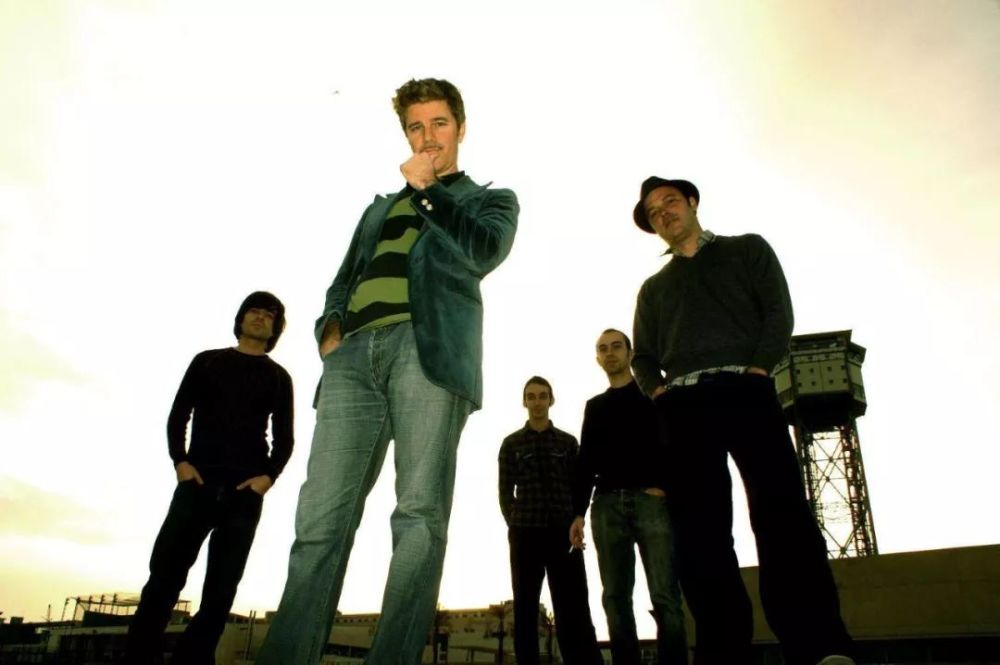 brazzaville《the clouds in camarillo》,温暖与悲伤交织的真实