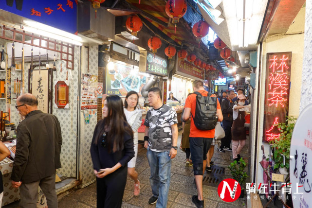 因发现了金矿 9户人家发展到4万人小镇 千与千寻 原型在此 千与千寻 宫崎骏 竖崎路 悲情城市 基山街 老街