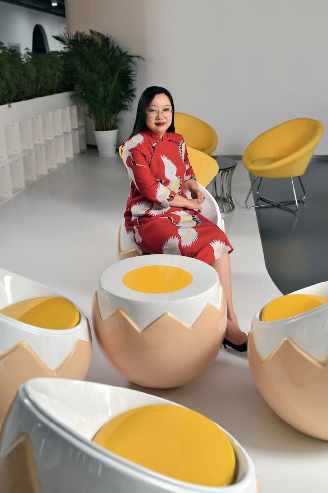 刘楠对话米雯娟:与巨头竞争未来