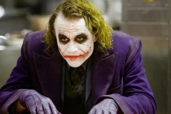 如果小丑去了漫威宇宙，以他的能力可以戏耍众多英雄于鼓掌之中吗