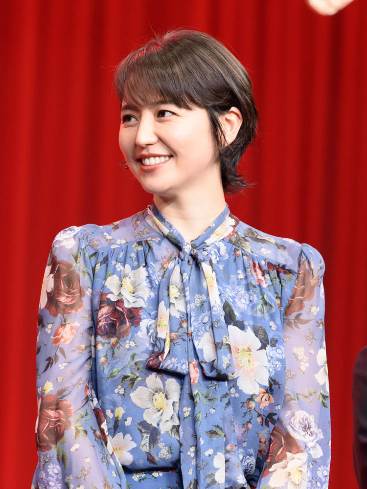 长泽雅美同框菜菜绪,腿精和裤子精谁更会穿