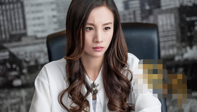 她是薛之谦歌词中的女人,抛弃薛与大十岁演员闪婚,如今过成这般