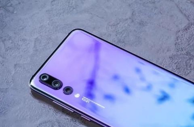 小米mix3很好,但是对比华为p20pro后我有点后