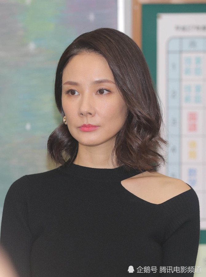 吉田羊开口否认留学暂停工作全因与杰尼斯艺人绯闻与公司闹翻