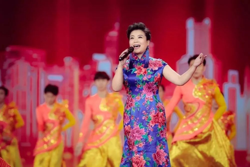 《歌声飘过40年》,央爸的殿堂级回忆杀了解