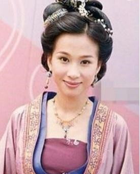 文颂娴曾是谈判专家里的叶可心,如今奉子成婚嫁入豪门,幸福极了