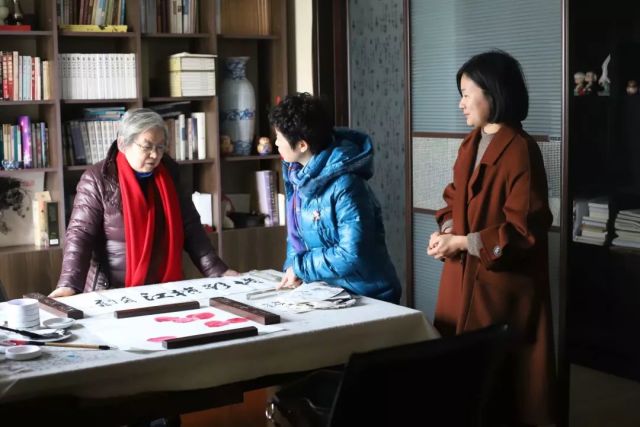 石楠:书写传奇女人的女作家