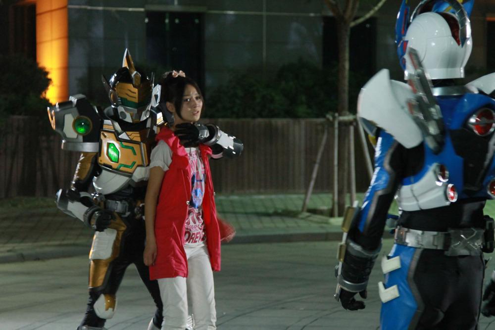 铠甲勇士刑天:杨欢迎有多美?如今合作李现,网友:真不敢认