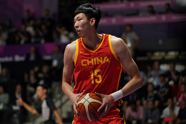 还是打道回府,回到cba重现昔日大魔王的荣光?周琦面临着选择.